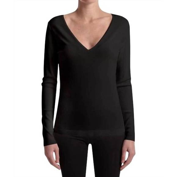 NEW CAPSULE 121 loyalty top in black